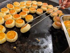 對月餅進行安全抽檢，讓消費者放心食用